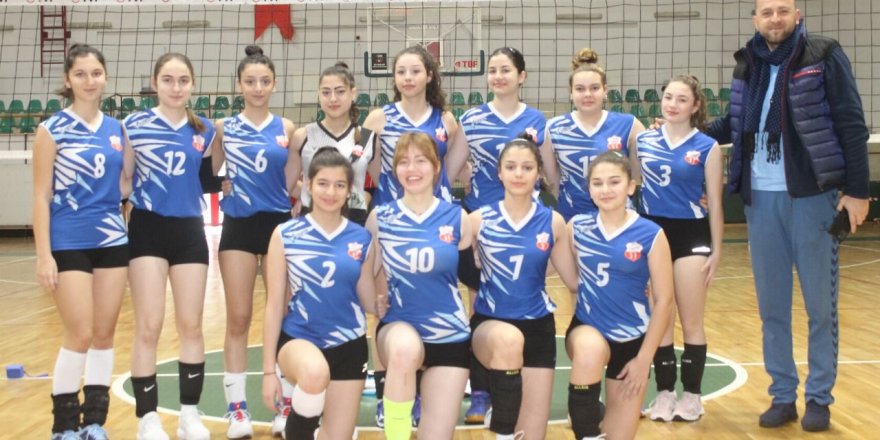 Derince Spor ile 19 Mayıs SK ilk 8’e kaldı