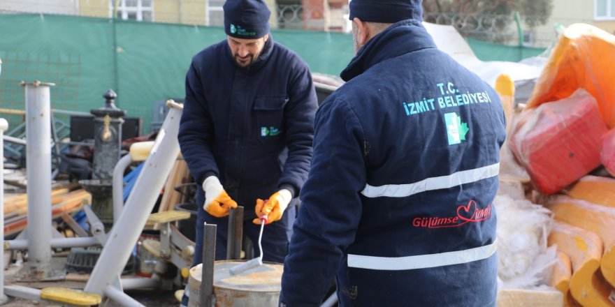 Depremzedeler için soba üretiyorlar