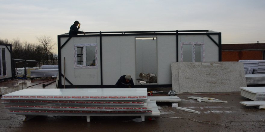 Konteynerleri yalnızca deprem bölgesi için üretiyorlar