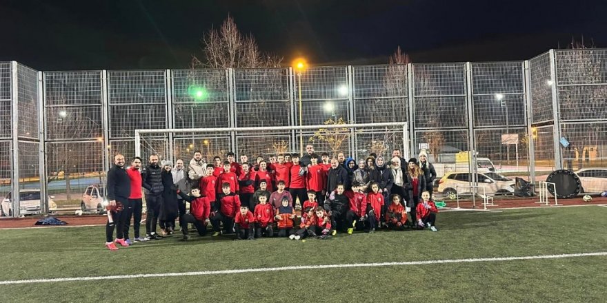 Sertan Saral Kaleci Akademisi’nden destek