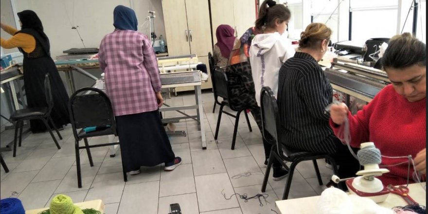 El emeği, göz nuru depremzedeler için