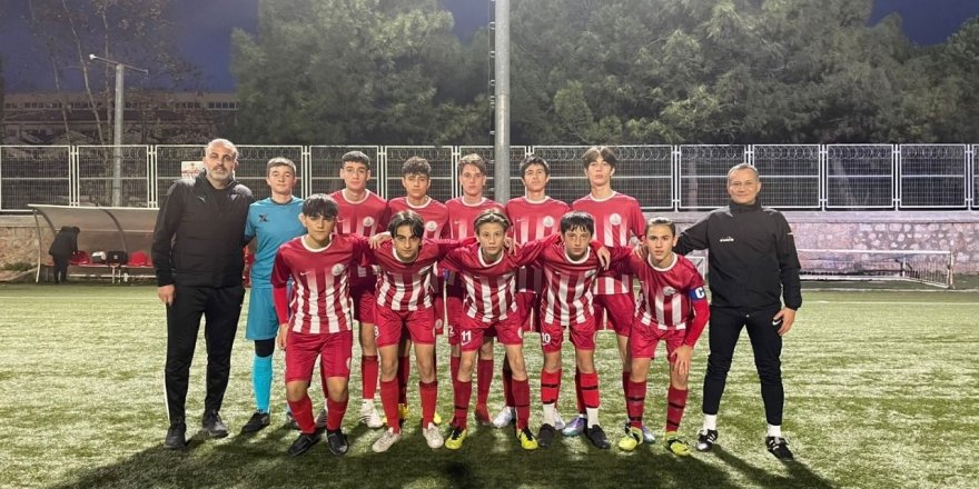 Körfez GB’nin gençleri ilk yarıyı lider bitirdi