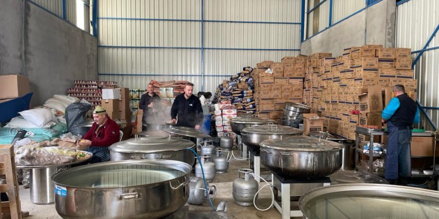 Antikkapı’dan çadır kente kalıcı mutfak