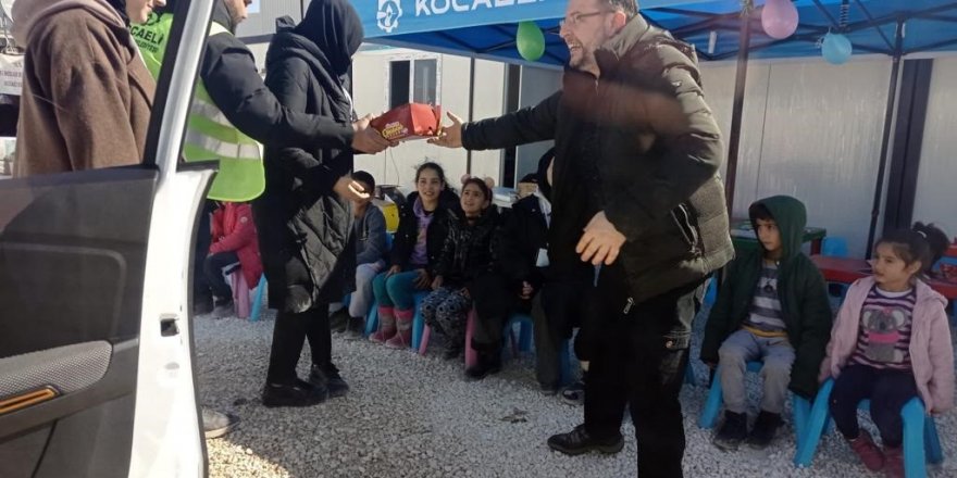 Engelleri, depremzedelere koşmalarına mani olmadı