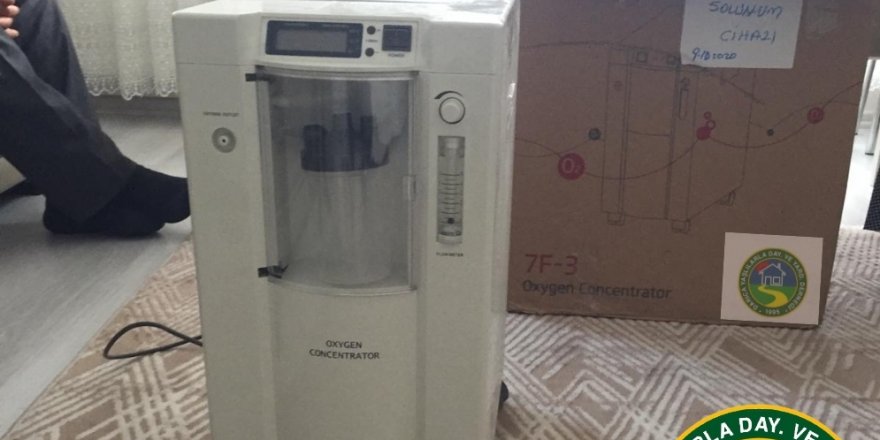 Depremzede Döndü Teyze’ye solunum cihazı