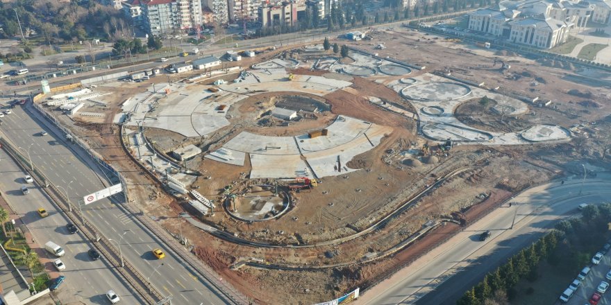 Milli İrade Meydanında montaj yapılıyor