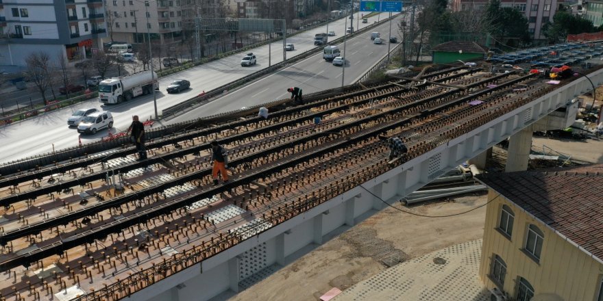 Kuruçeşme’de ray imalatı devam ediyor