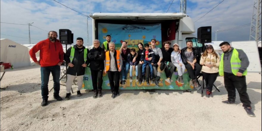 Çocuklar yeniden gülmeye başladı