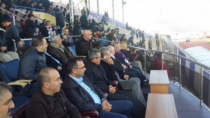 KÖŞKER 10 DAKİKA ÇİLER MAÇ BOYUNCA