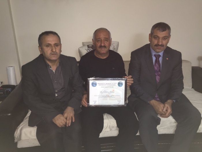 Şenkayalılardan Ağtaş’a jest