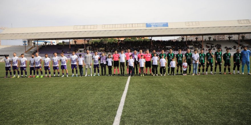 Gebzespor ve Kocaelispor, depremzedeler için karşı karşıya geldi