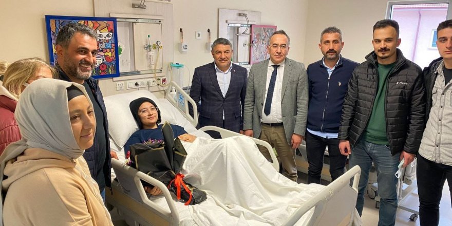 Başkan Şayir’den Aleyna Ölmez’e ziyaret