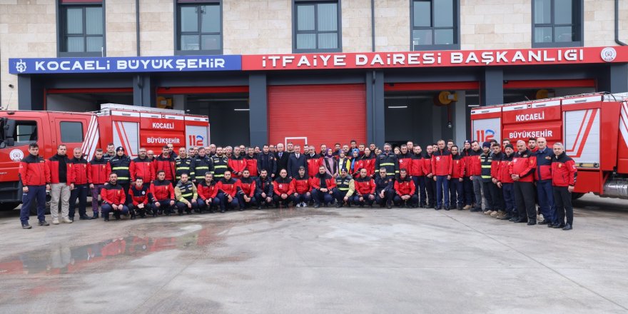 Başkan Büyükakın, Kocaeli İtfaiyesini ziyaret etti