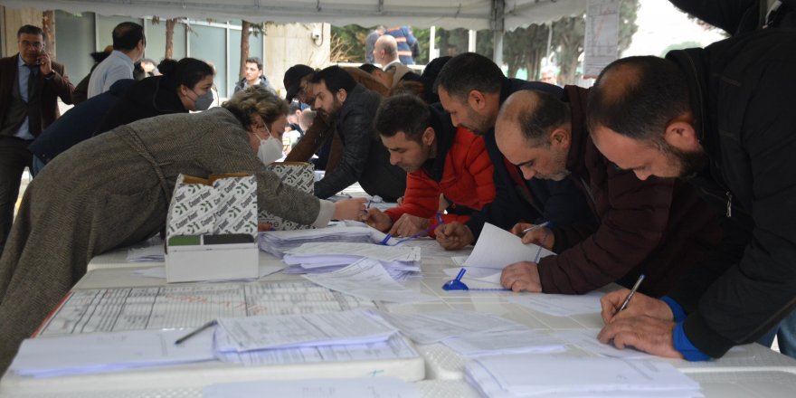 EYT kararı onaylandı, vatandaşlar soluğu SGK’da aldı