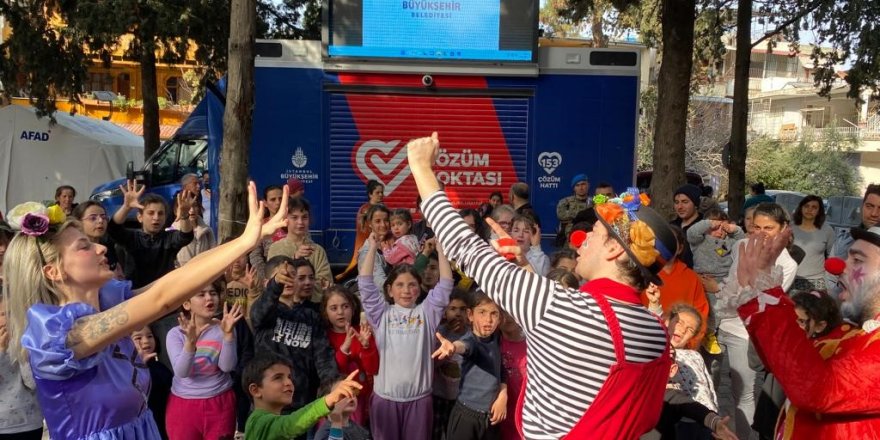 Depremzede çocuklar moral buluyor