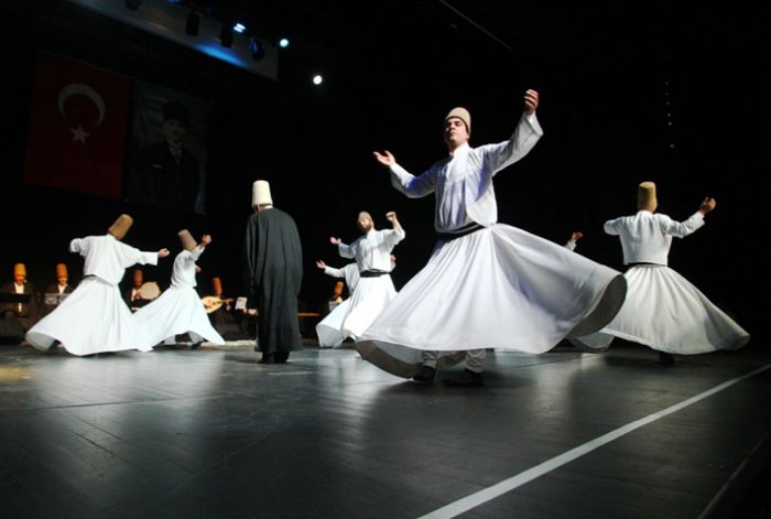 Vuslat gününde Mevlana’yı hem andık, hem anladık