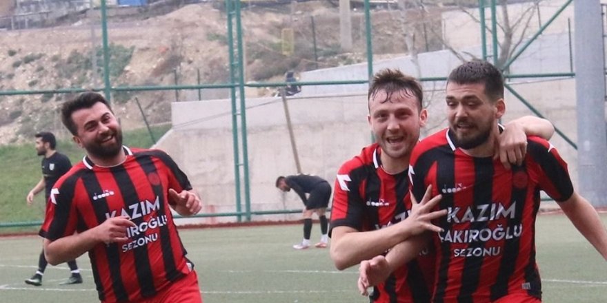 Şampiyon galibiyetle bitirdi