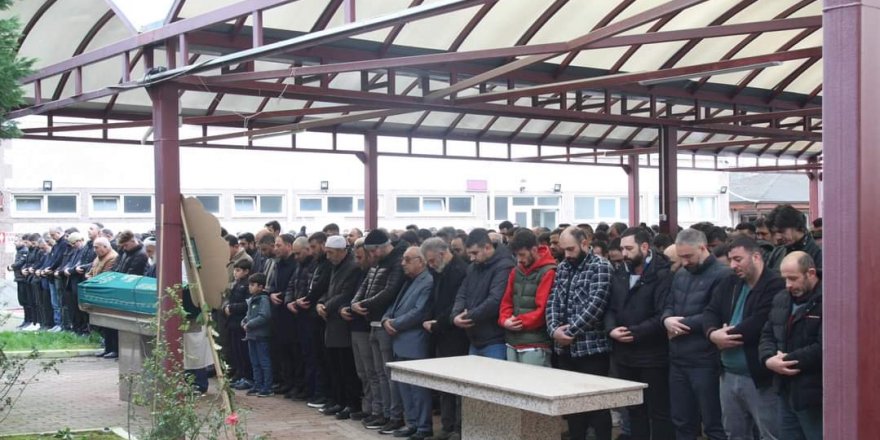 Sinan Durmuş son yolculuğuna uğurlandı