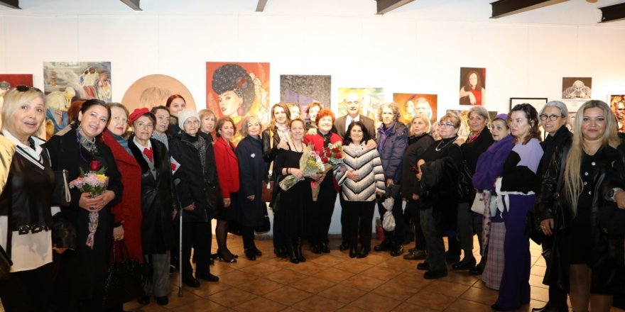 "Ve-Kadın Yeni Baştan" sergisi sanatseverlerle buluştu
