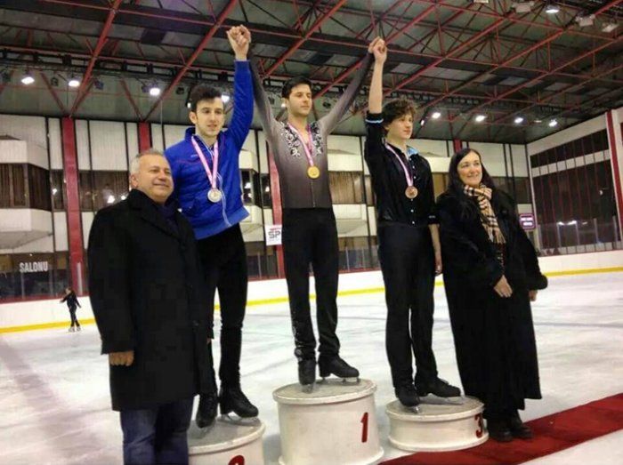 Patenciler, Başkentten Beş derece ile döndü