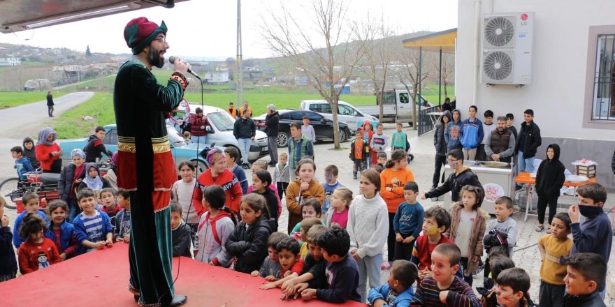 Depremzede çocuklara özel Ramazan eğlencesi