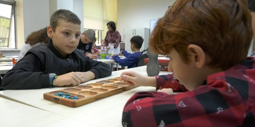 CODA ile işitme engelli çocuklara özel akıl oyunu