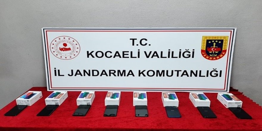 8 adet kaçak telefon ele geçirildi