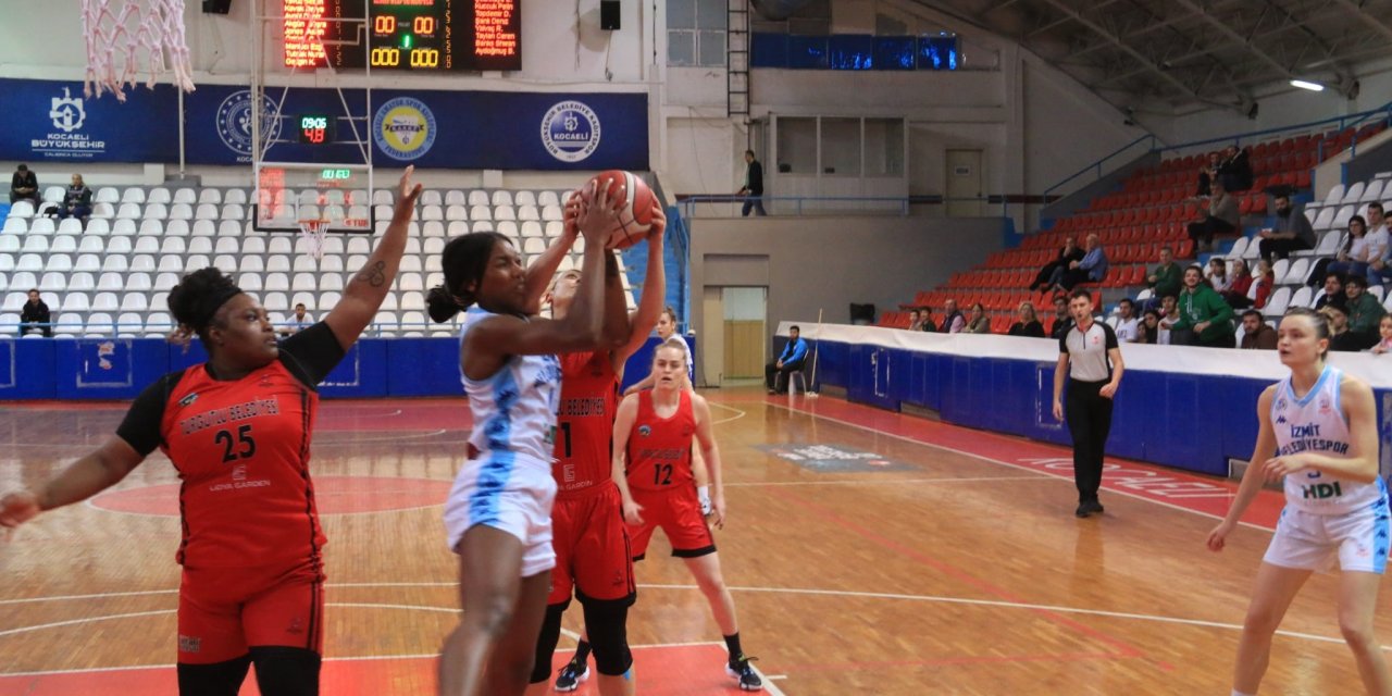 Rakibine mağlup oldu