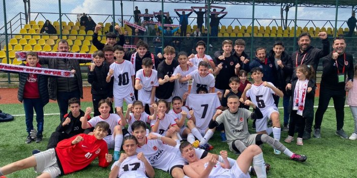 Kullarspor şampiyon