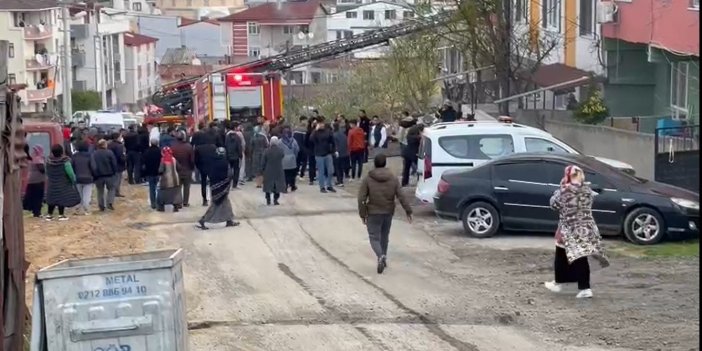 Araç lastikleri alev alev yandı, bina sakinleri kavgaya tutuştu