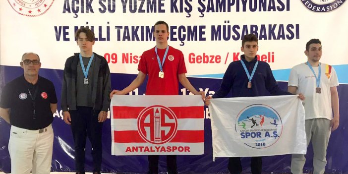 Antalyaspor yüzme takımı geleneği bozmadı