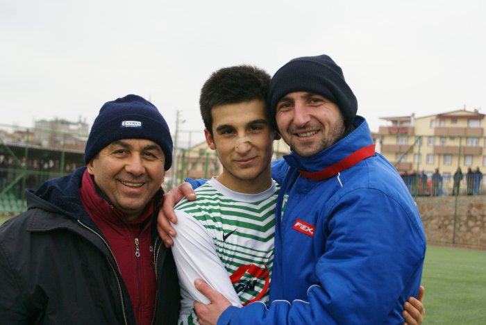 ŞAMPİYONLUK GENÇLERİMİZLE DAHA GÜZEL