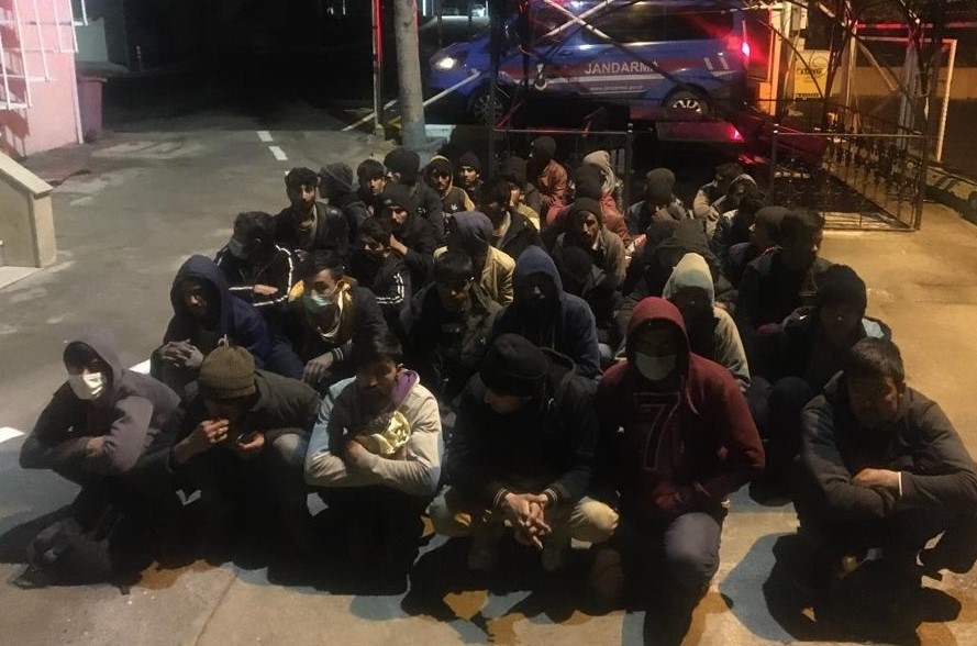 80 kaçak göçmen sınır dışı edildi