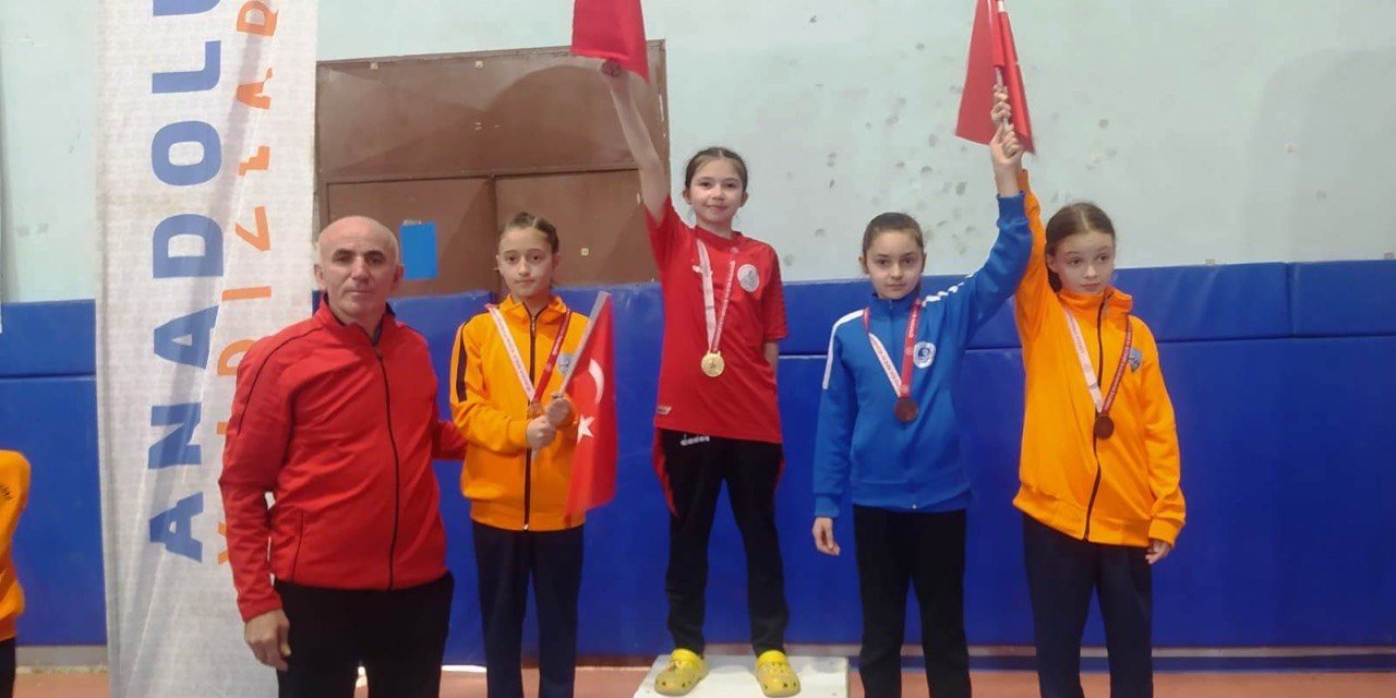 Karatecilerden büyük başarı