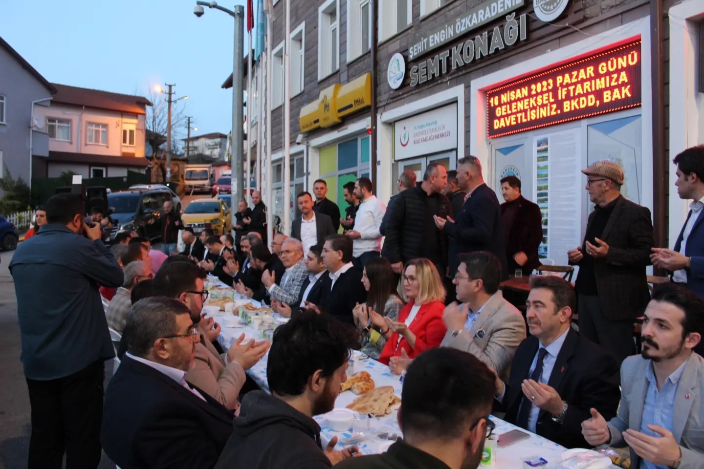 CHP’liler Bahçecik sakinleri ile iftarda buluştu