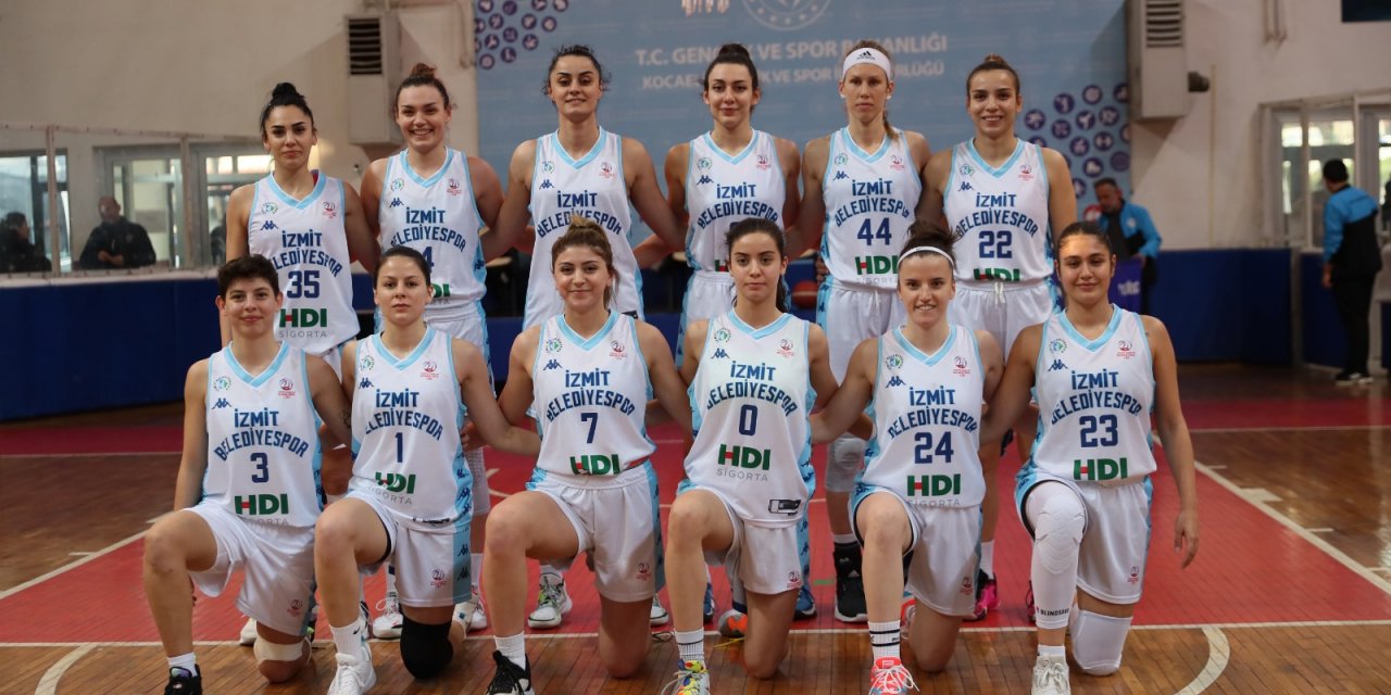 İzmit’in perileri final için parkeye çıkıyor