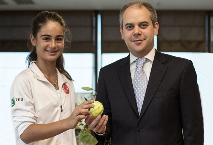 ŞAMPİYON BETİNA TOKAÇ