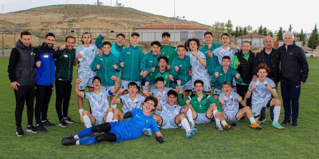 Kocaelispor U17 çeyrek finale yükseldi