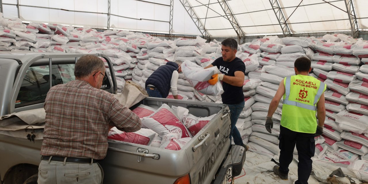 BÜYÜKŞEHİR’DEN:  Çiftçilere yüzde 50 hibeli gübre