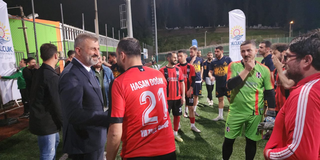 GÖLCÜK BELEDİYESİ:  22.geleneksel futbol turnuvası başladı