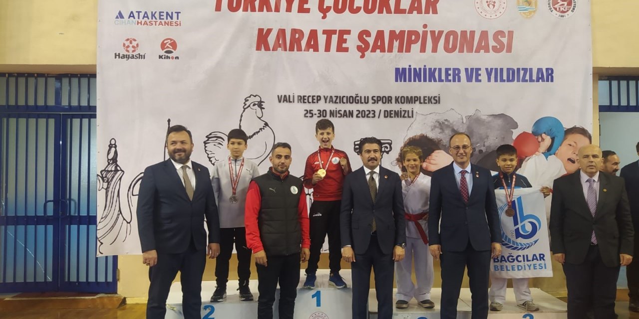 Körfezli 5 karateci milli takımda