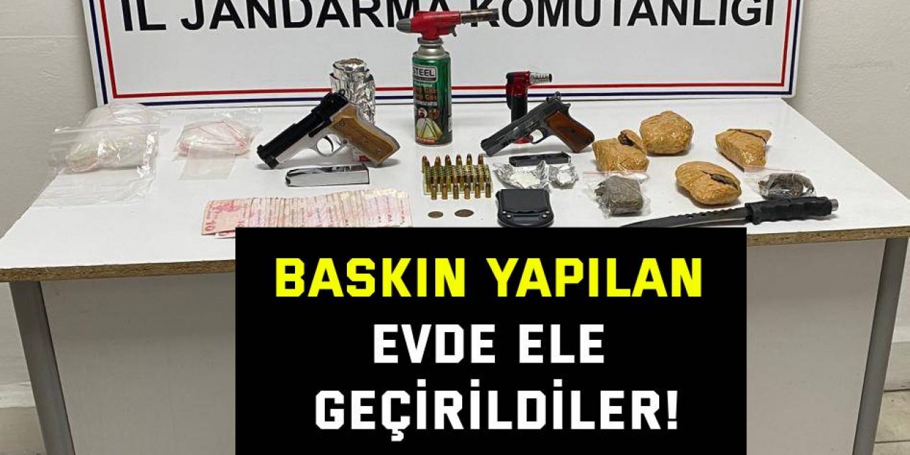 Baskın yapılan evde ele geçirildiler!