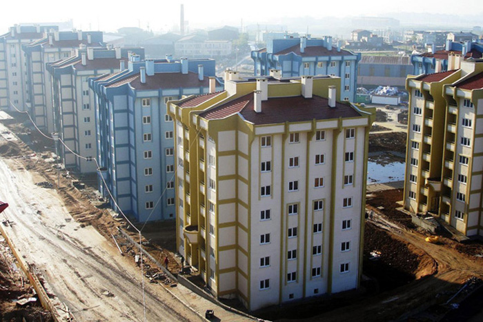 Asansörlerin mühürleri söküldü