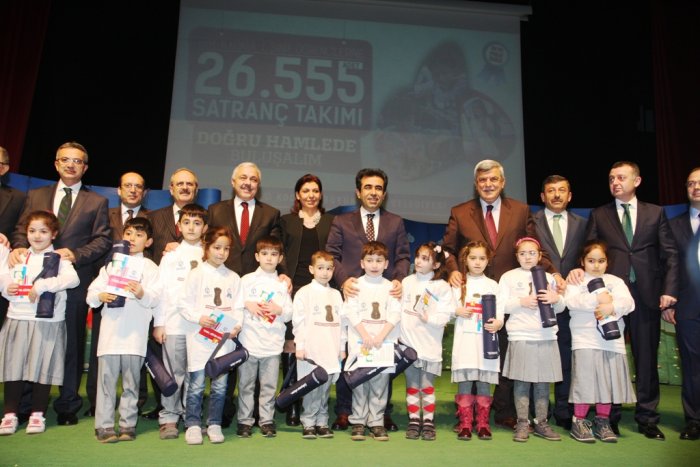 Minikler satrançlarına kavuştu