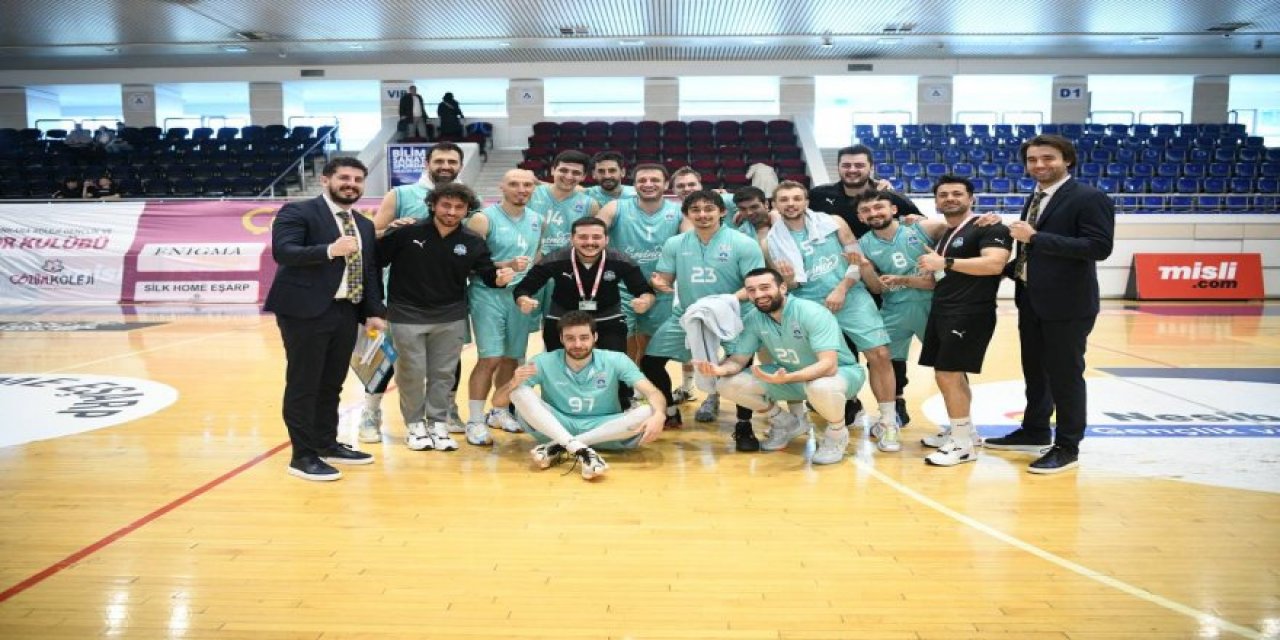 Çayırova çeyrek final serisinde 1-0 önde