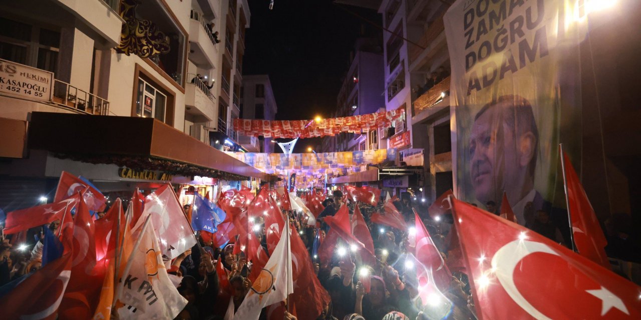 AK Parti’den gövde gösterisi