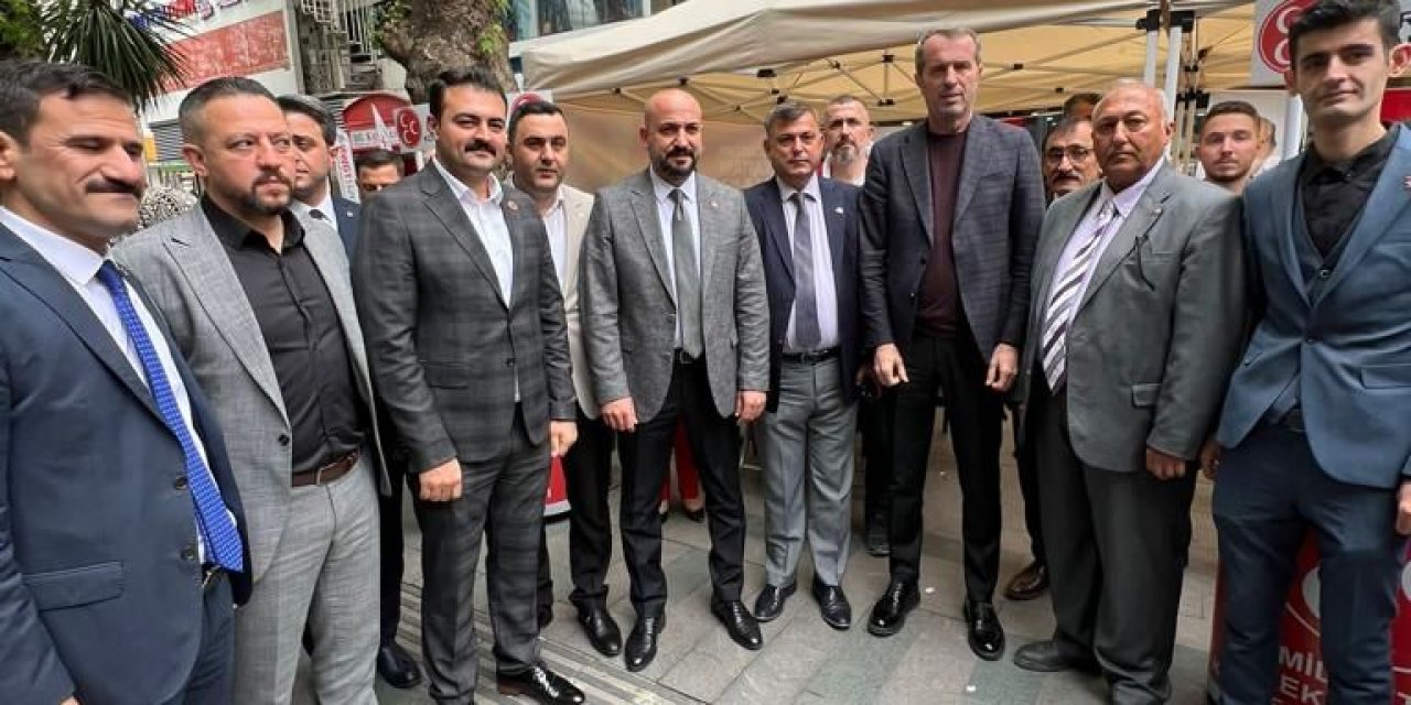 Gelecek Partili yöneticiler MHP’ye katıldı