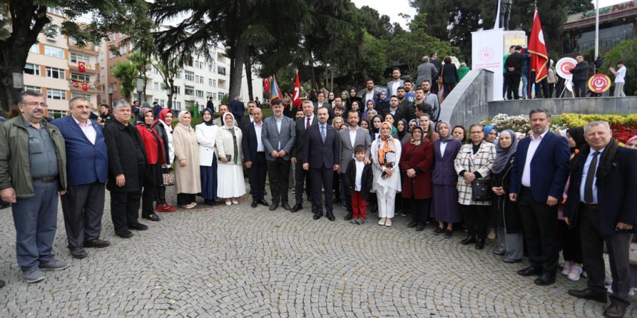 AKP 19 Mayıs törenine katıldı