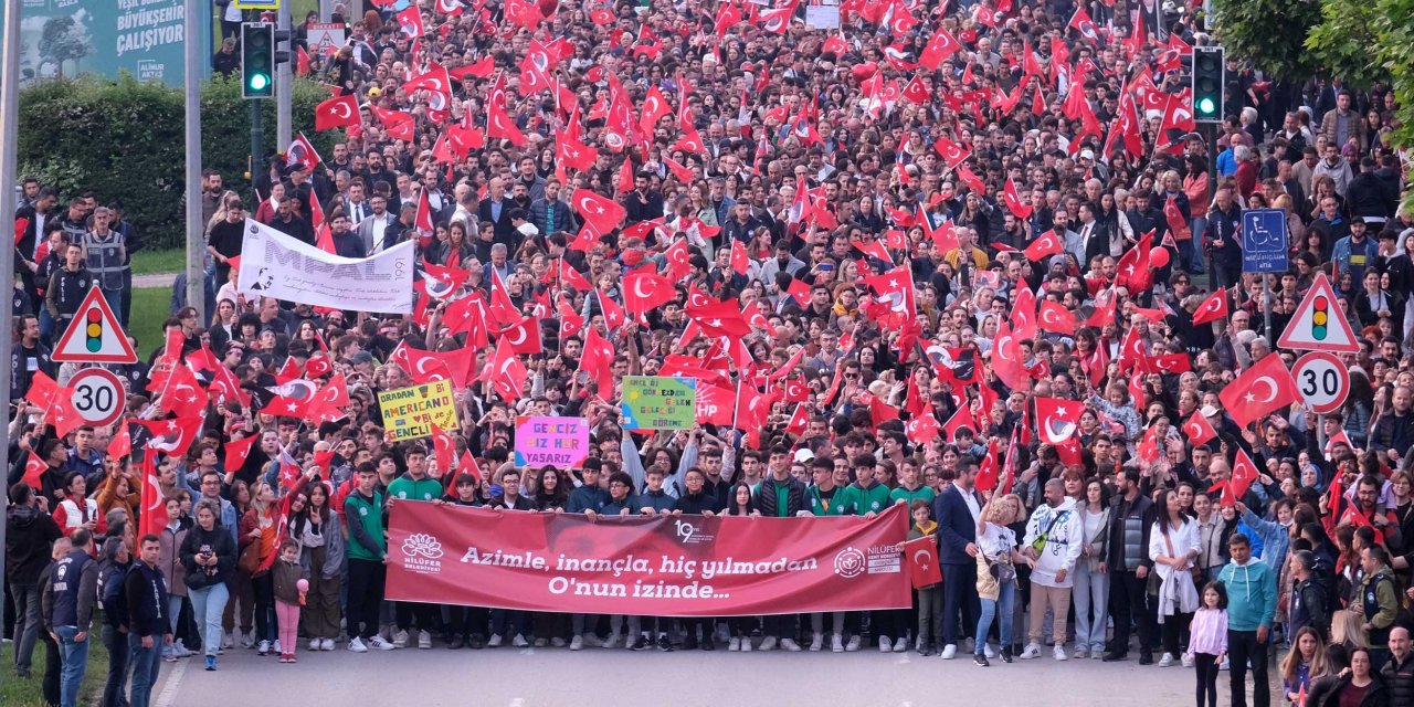 19 Mayıs’ta binlerce kişi 'İkinci Yüzyıl’a yürüdü