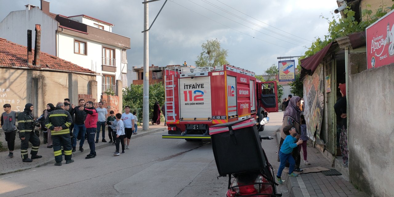 Mutfakta çıkan yangın korkuttu